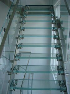 LB- Glass staircase 148