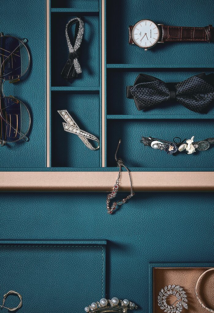 Hi Gold furniture and luxury wardrobe storage accessories