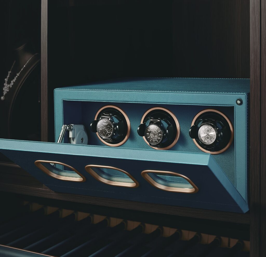 Hi Gold furniture and luxury wardrobe storage accessories